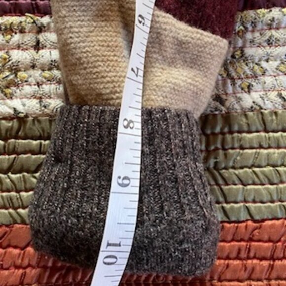 Vermont mittens Bernie mittens -New - Picture 12 of 12